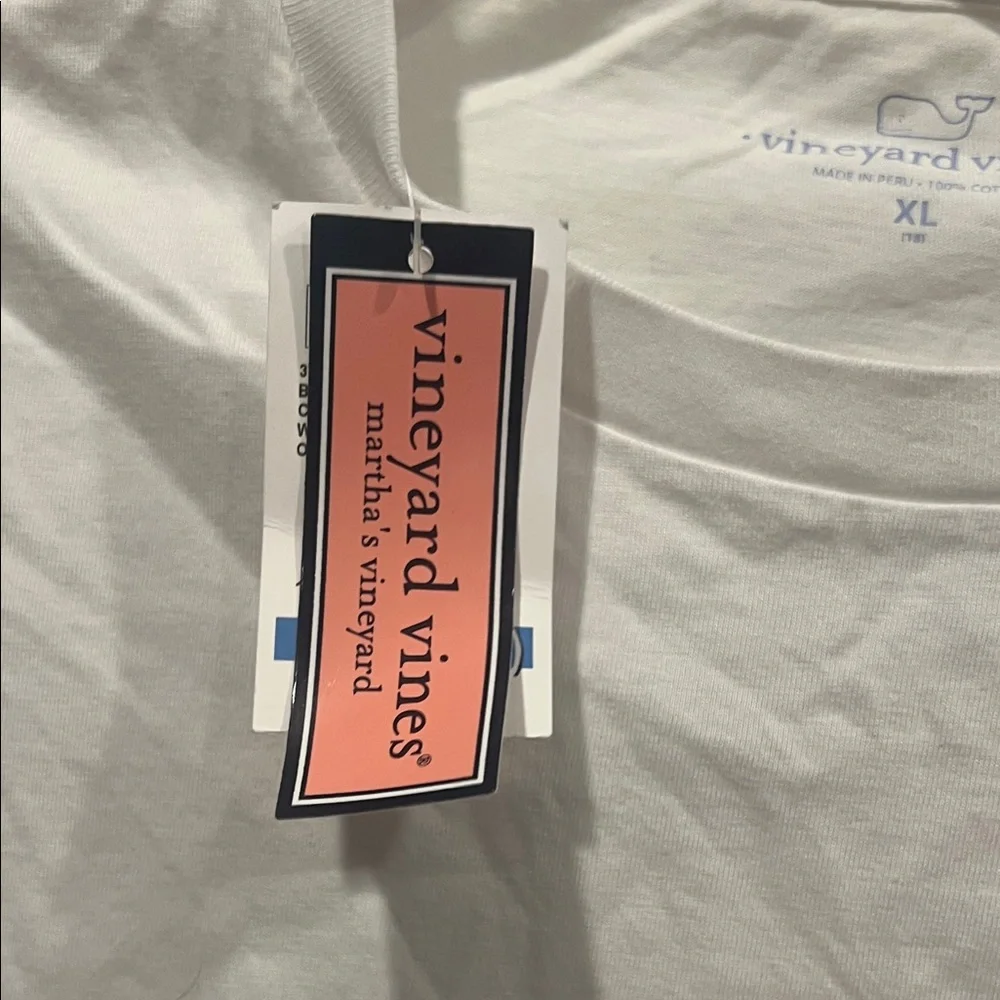 NWT-Vineyard Vines BoysClassic White Long Sleeve Tee